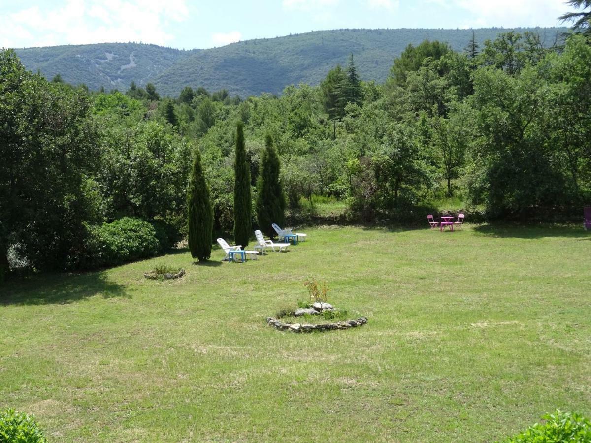 Cante Grillet Lacoste  Buitenkant foto